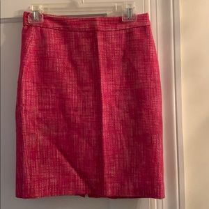 Pink stitched pencil skirt